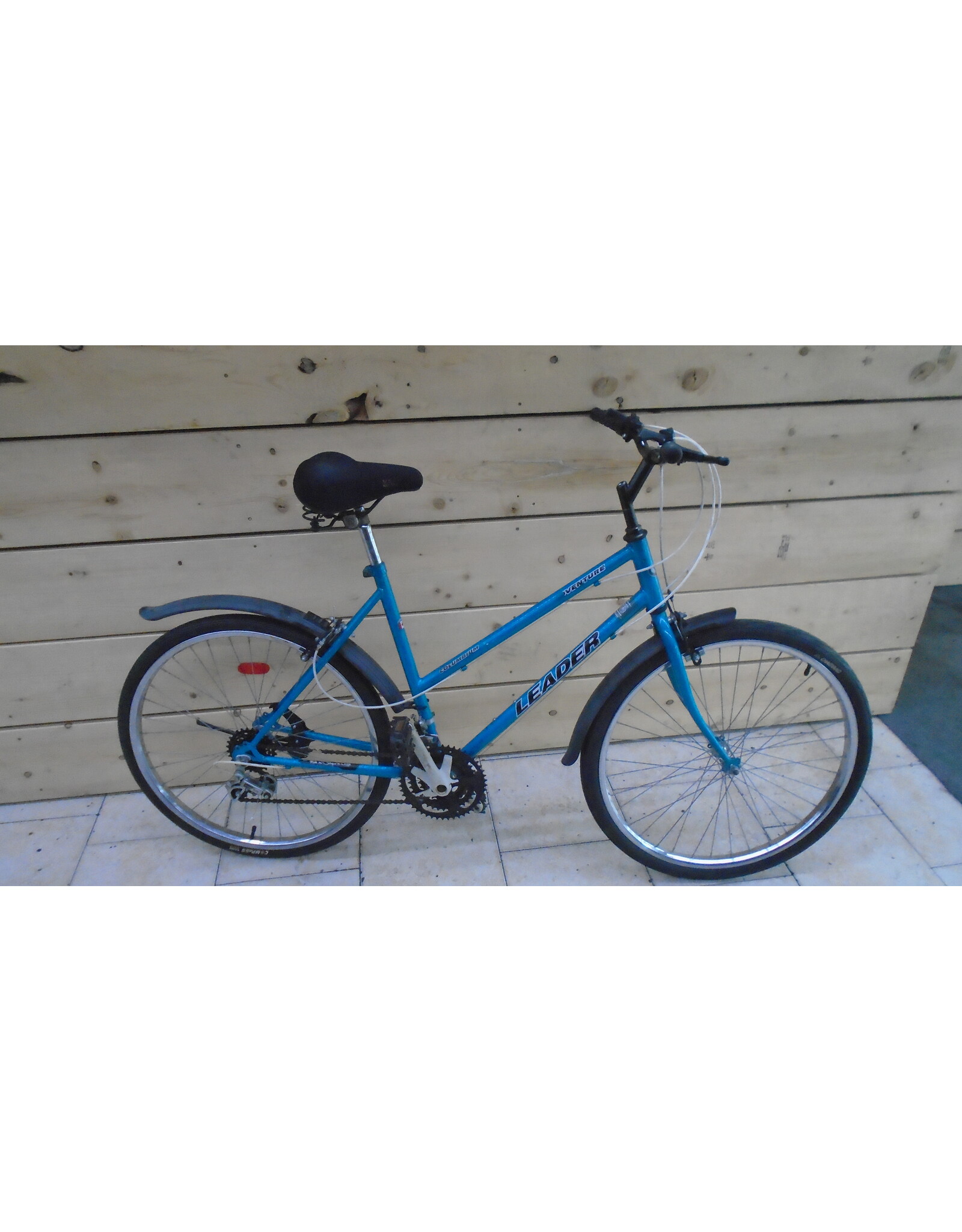 Vélo de ville usagé  Leader-13205