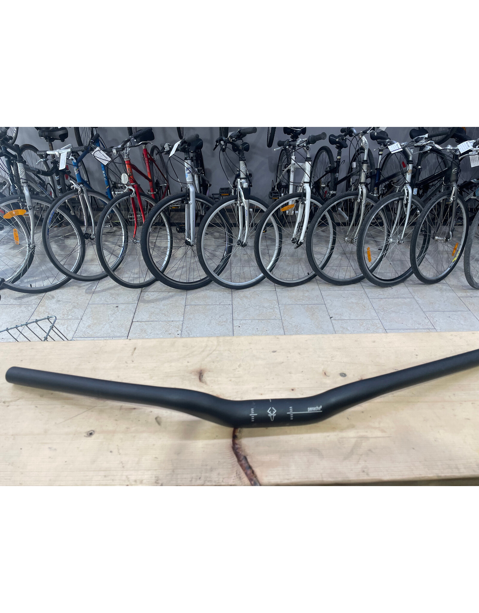 Garneau Guidon Caribou Panache 2 Sweep, surélevé 25 mm, Ø31,8 mm