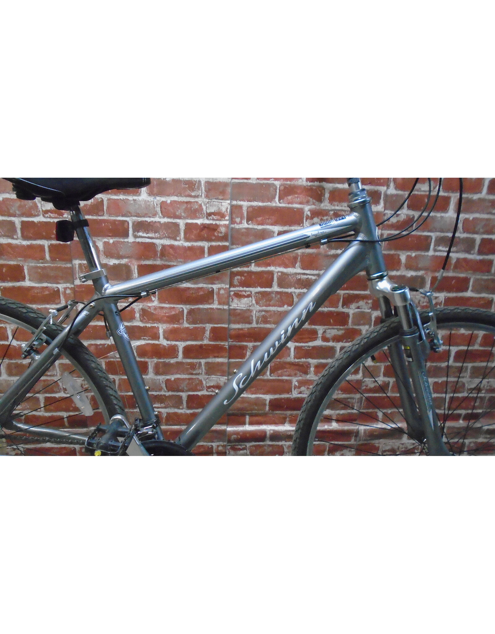 Vélo hybride usagé Schwinn 18" - 13485