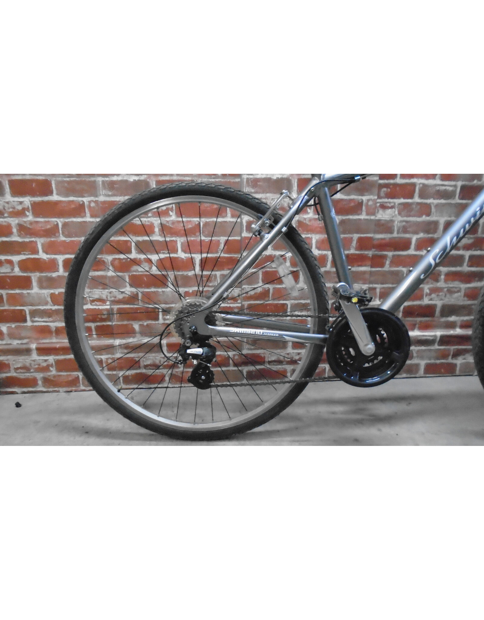 Vélo hybride usagé Schwinn 18" - 13485