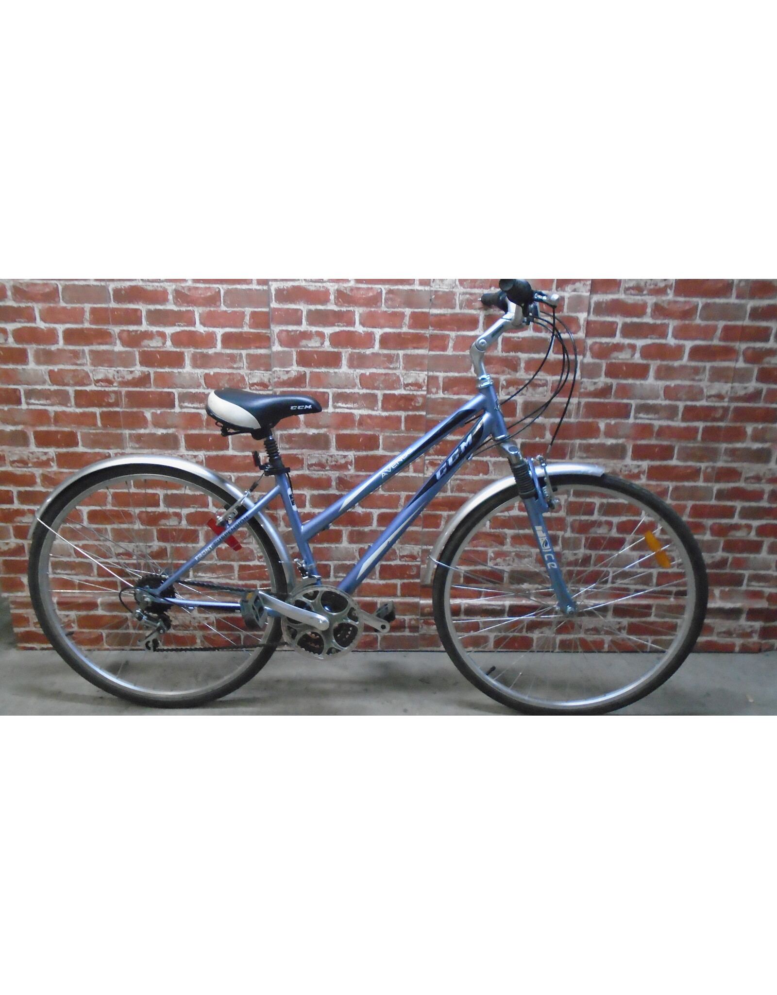 Vélo hybride usagé CCM 16" - 13490