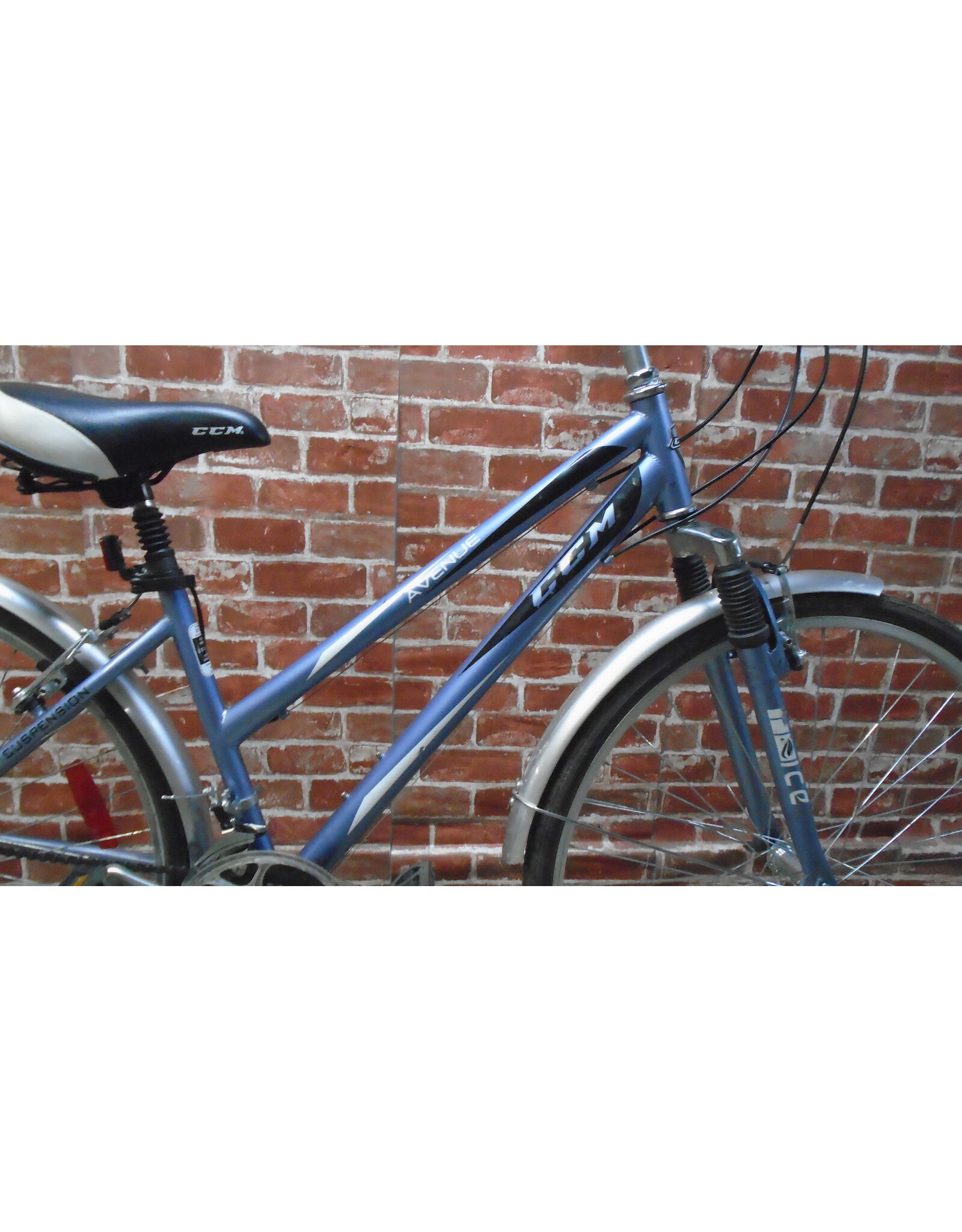 Vélo hybride usagé CCM 16" - 13490