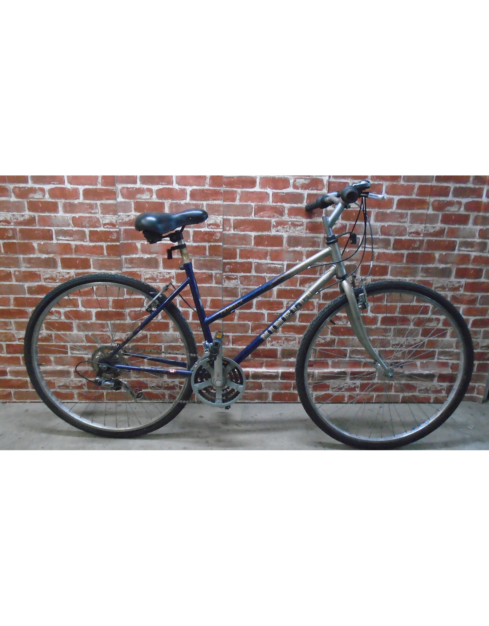 Vélo hybride usagé Minelli 17" - 13498