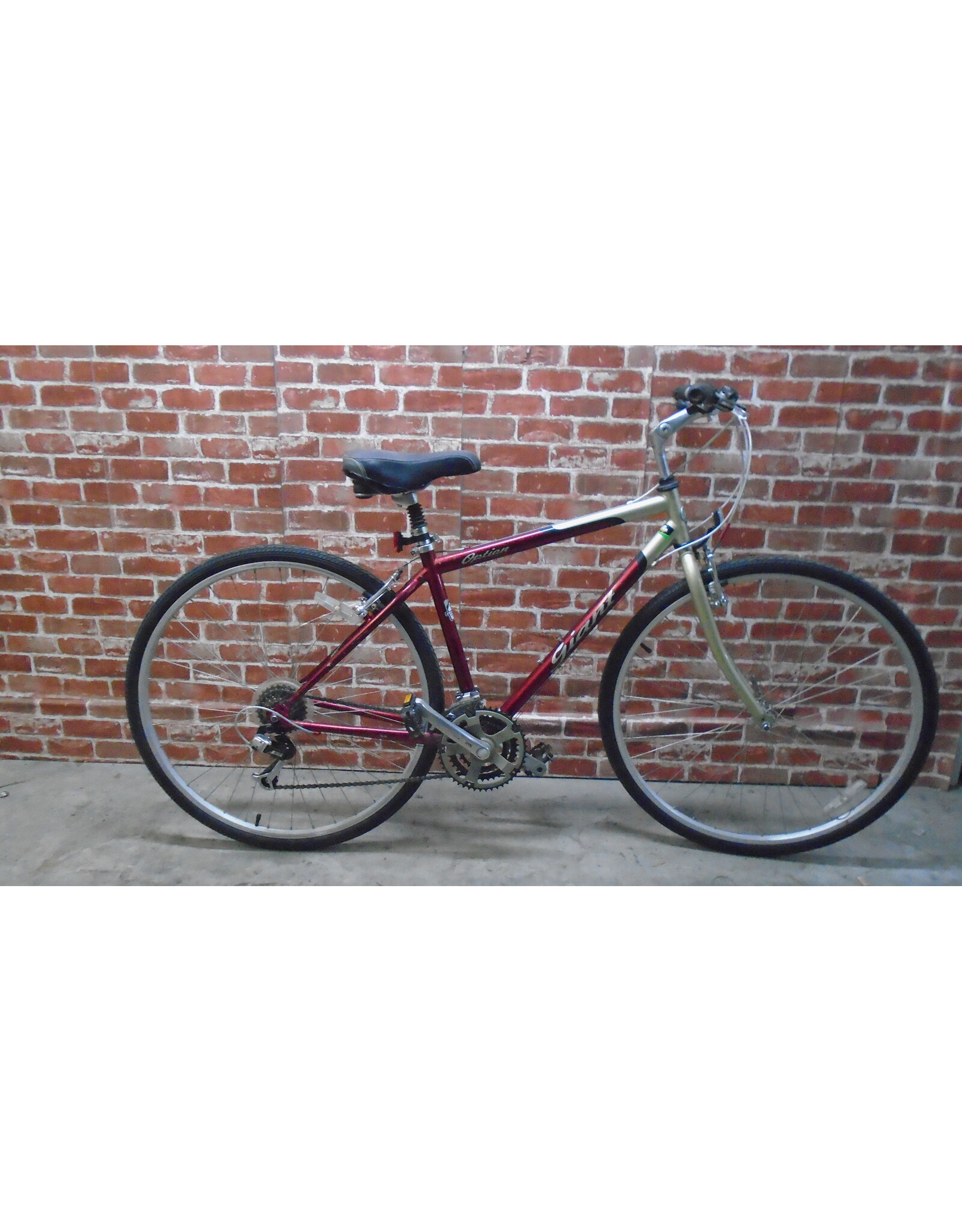 Vélo hybride usagé Giant 17" - 13511