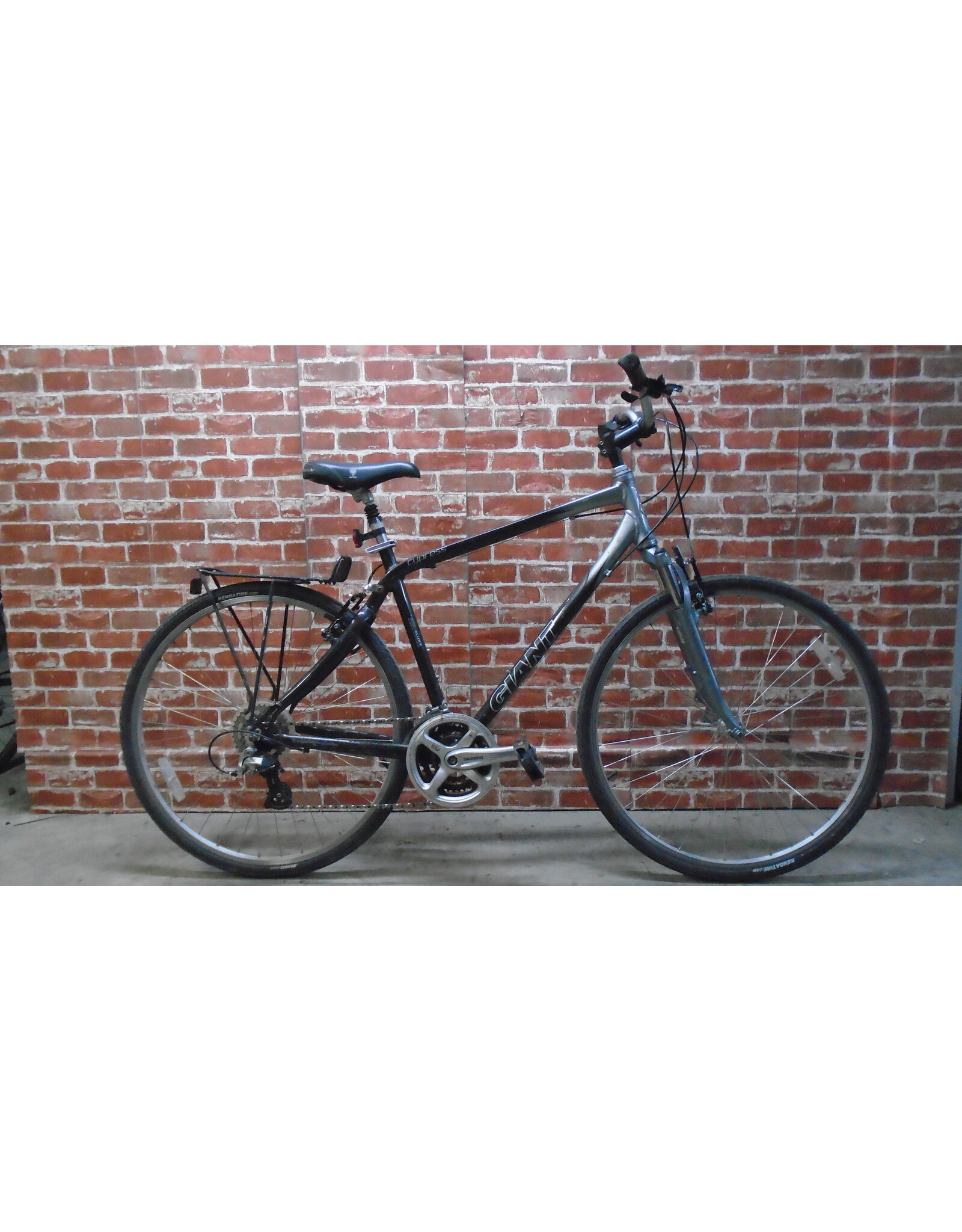 Vélo hybride usagé Giant 50cm - 13498