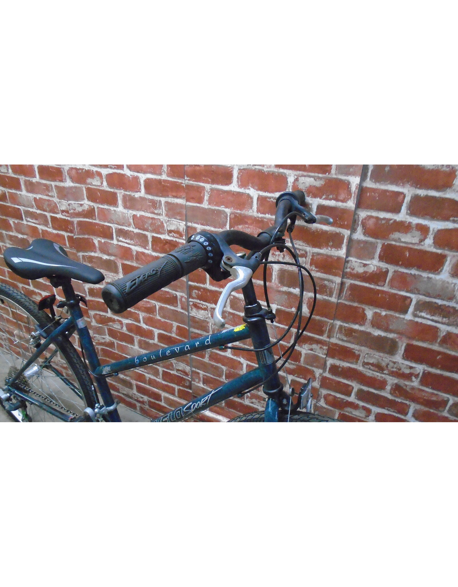 Vélo hybride usagé Velo Sport 18" - 13510