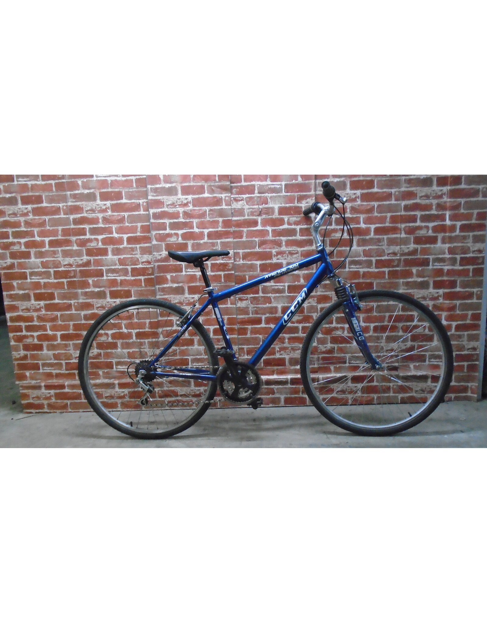 Vélo hybride usagé CCM 18" - 13520