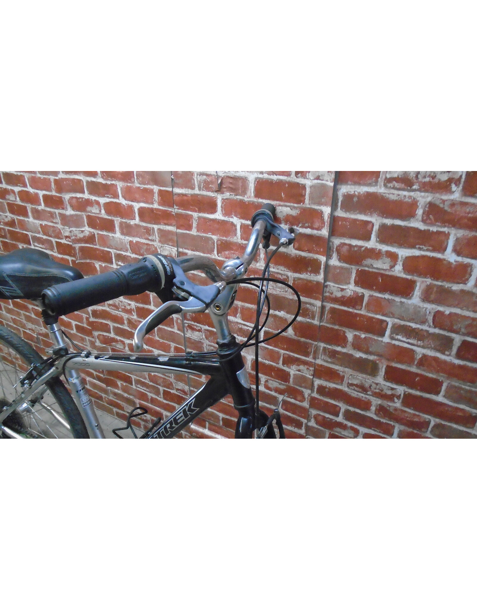 Vélo hybride usagé Trek 17.5" - 13521