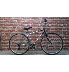 Vélo hybride usagé Giant 17.5" - 13532