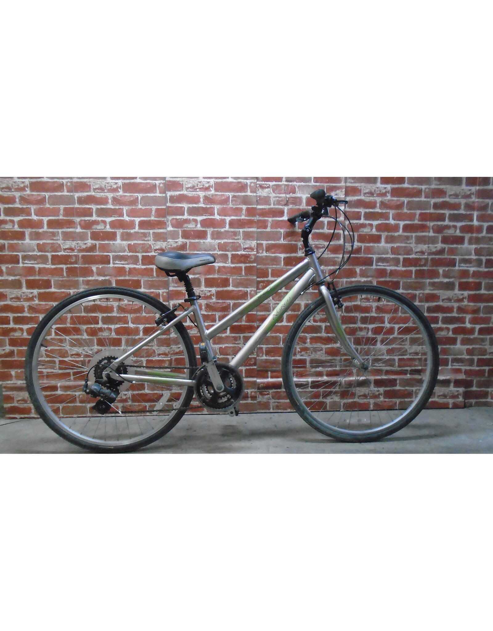 Vélo hybride usagé Norco 15" - 13534