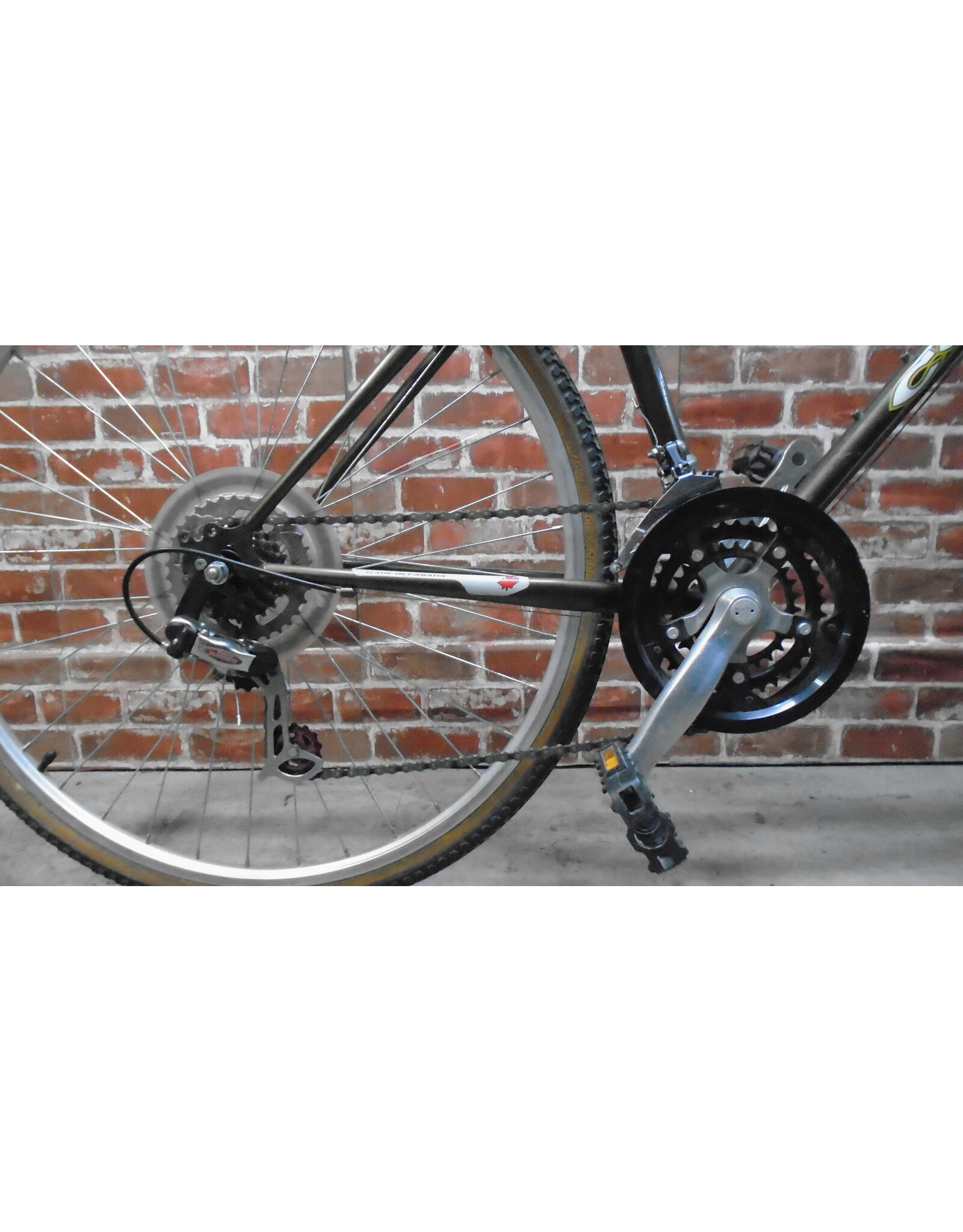 Vélo hybride usagé CCM  17" - 13553