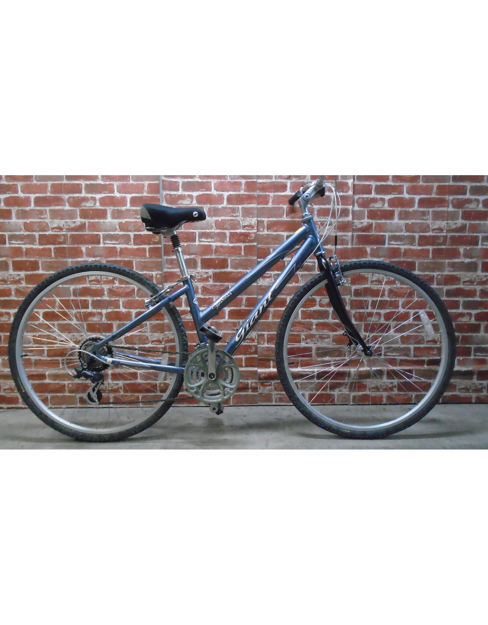 Vélo hybride usagé Giant 15" - 13585