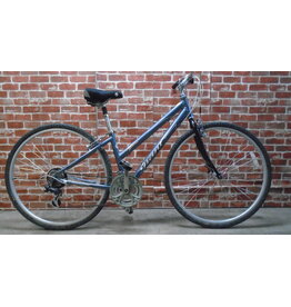 Vélo hybride usagé Giant 15" - 13585