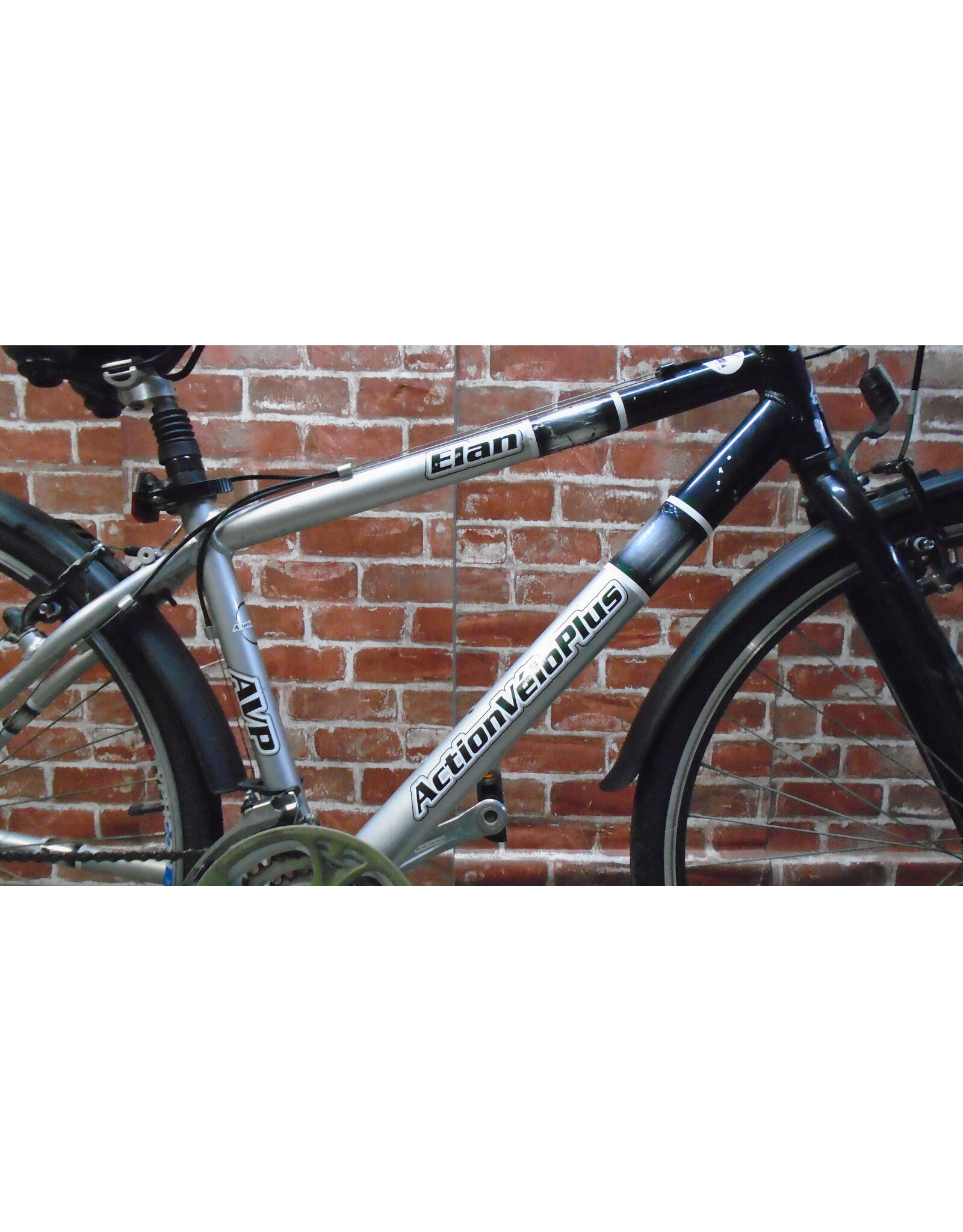 Vélo hybride usagé AVP 16" - 13609