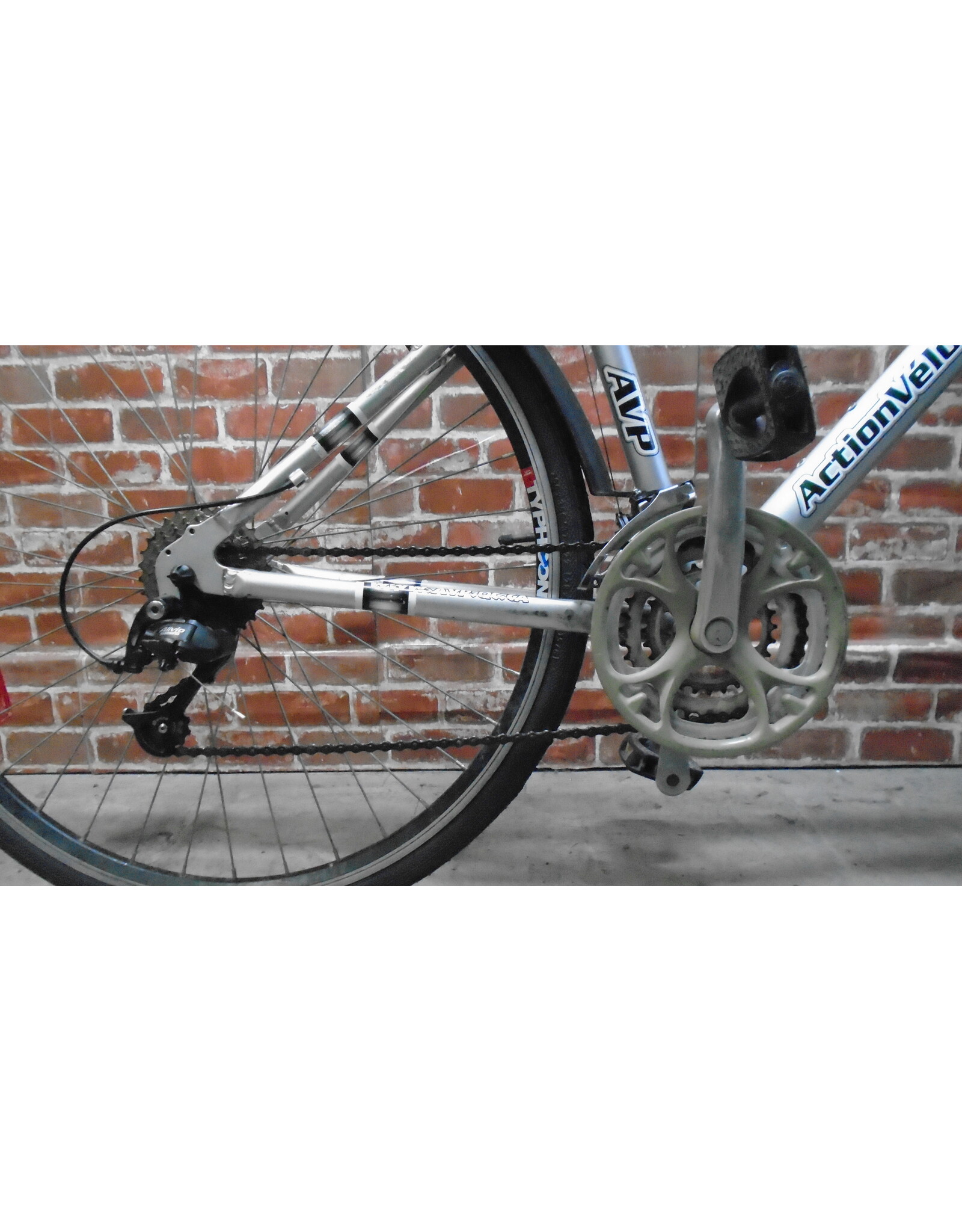 Vélo hybride usagé AVP 16" - 13609