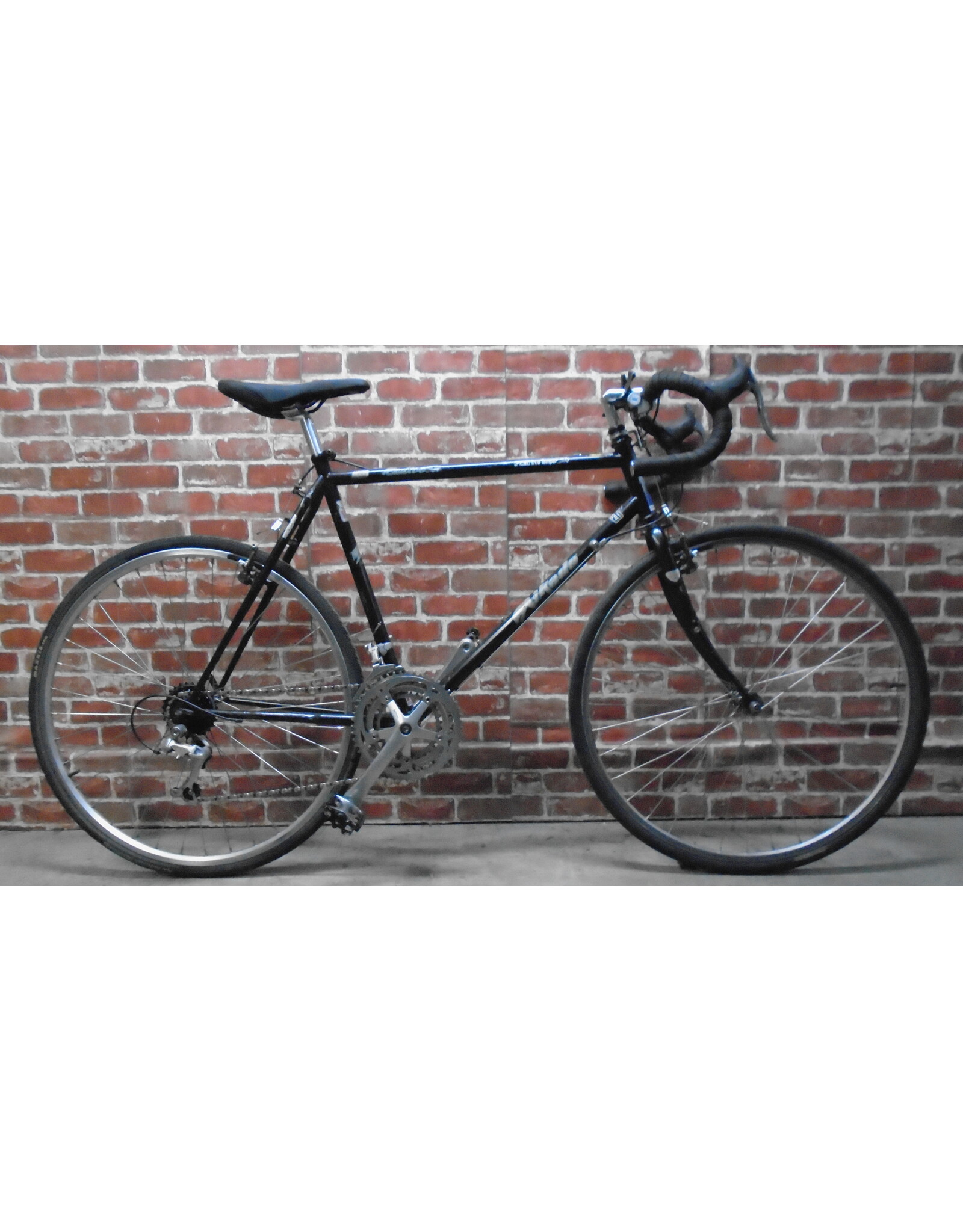 Vélo de cyclotourisme usagé Mikado 21.5" - 13655