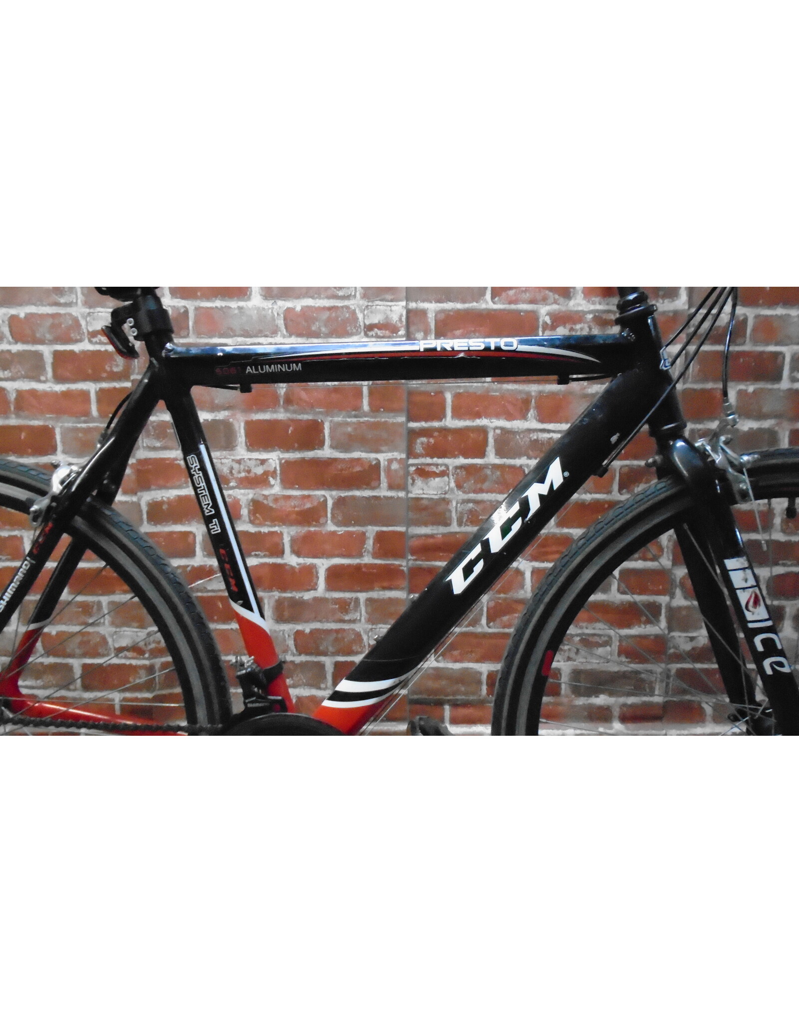 Vélo hybride usagé CCM 22" - 13663