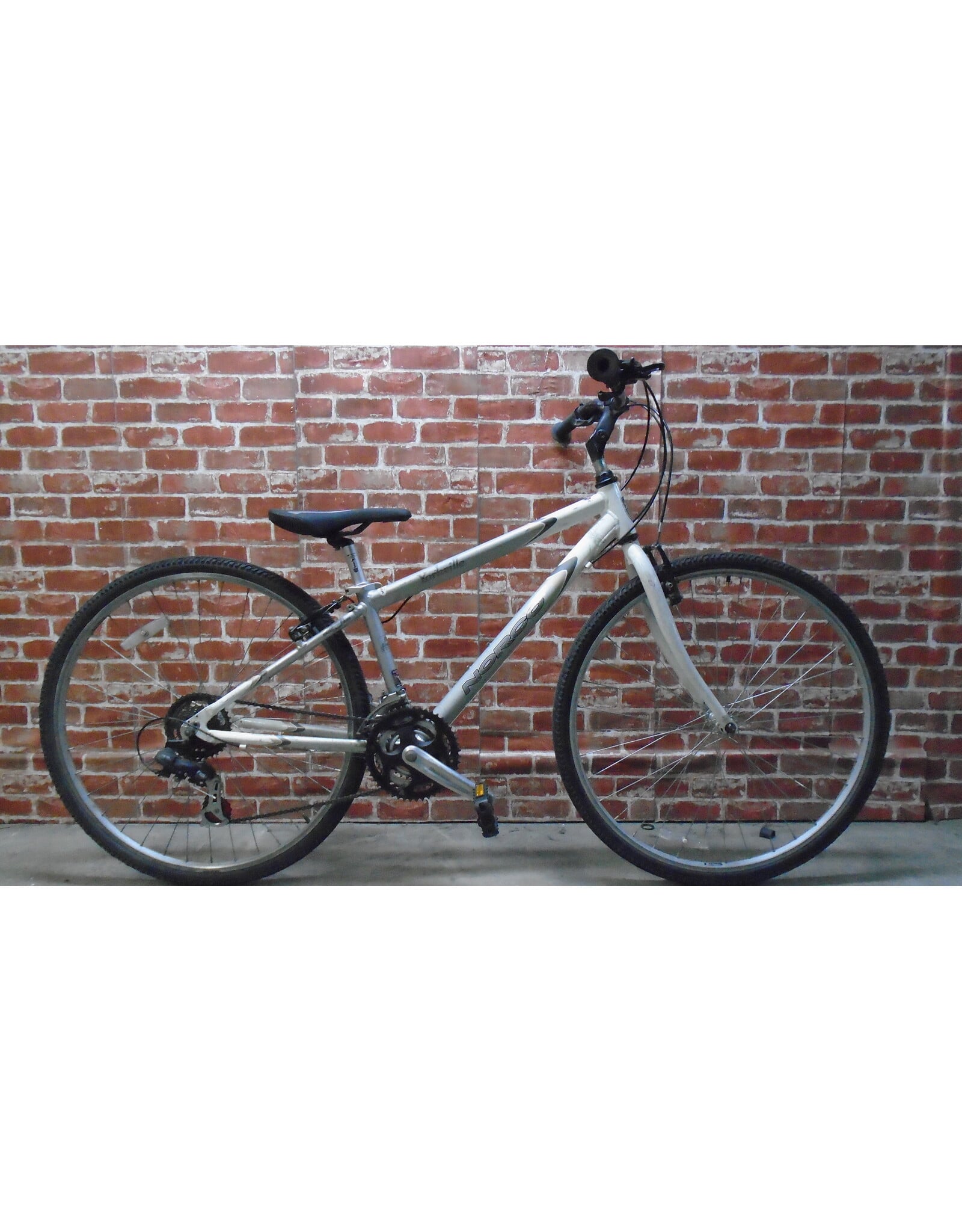 Vélo hybride usagé Norco 14" - 13725