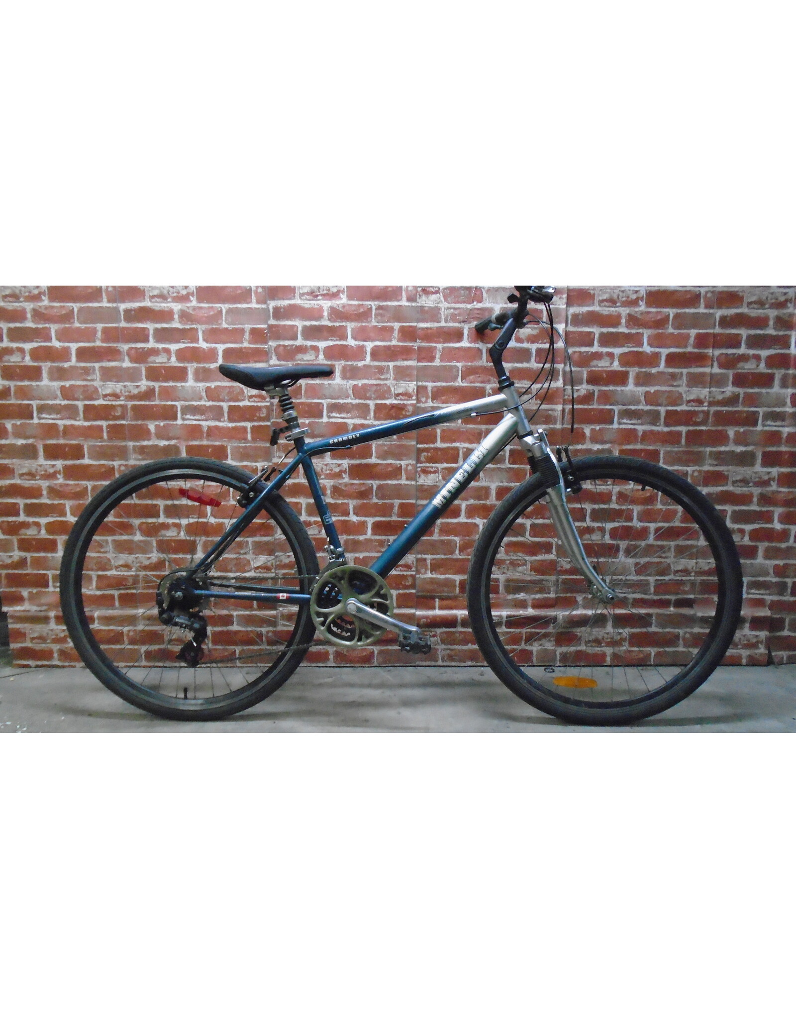 Vélo hybride usagé Minelli 18" - 13739