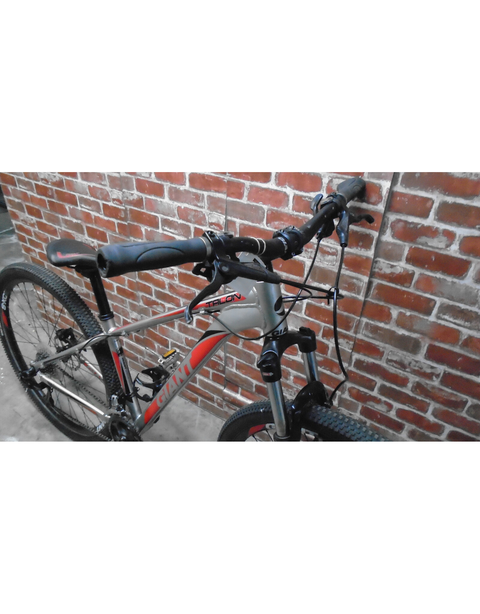 Vélo de montagne usagé Giant 16" 13572