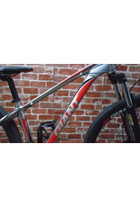 Vélo hybride usagé Giant 16" 13572