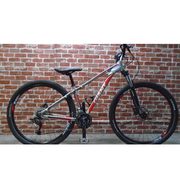 Vélo de montagne usagé Giant 16" 13572