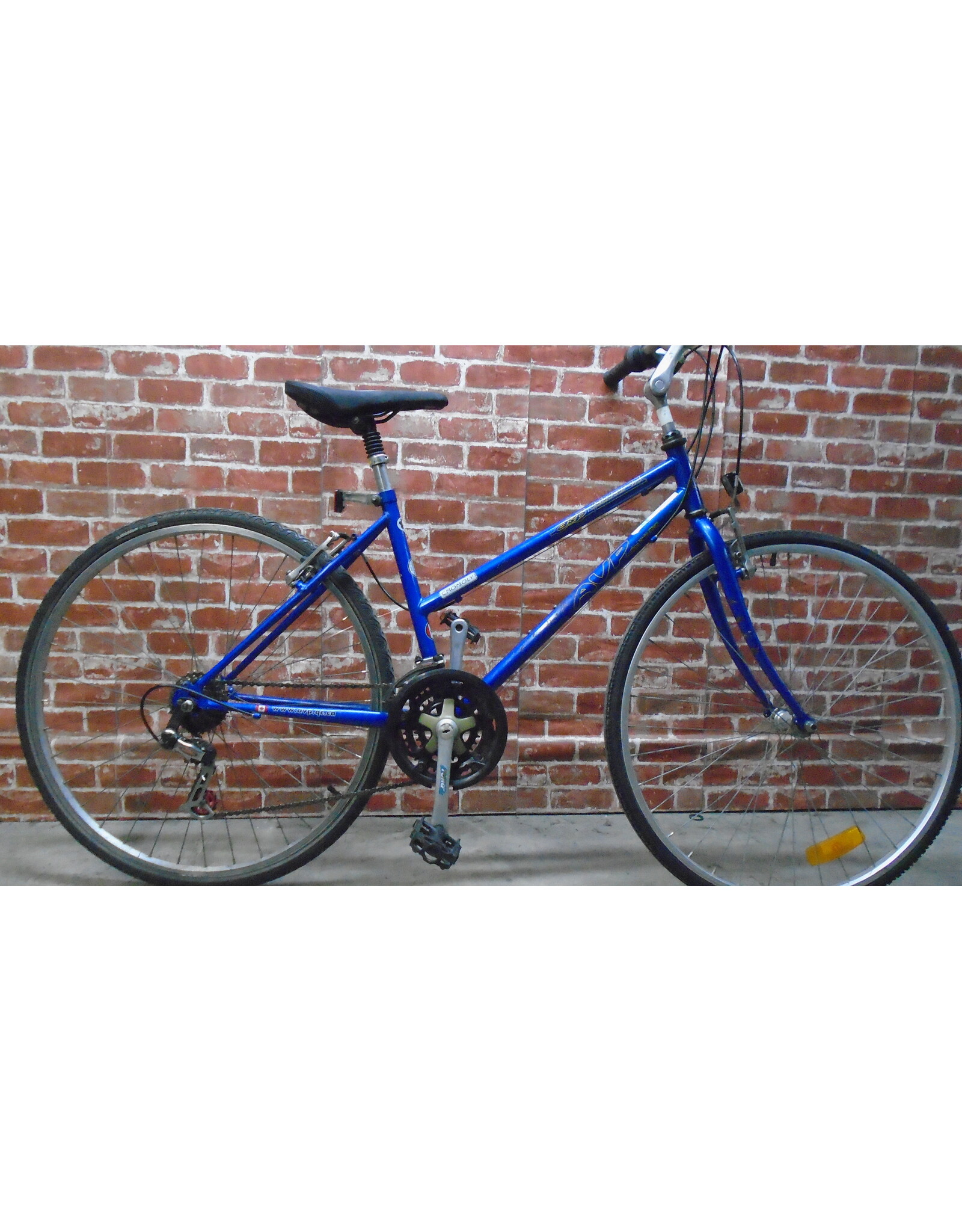 Vélo hybride usagé AVP 17" 13759