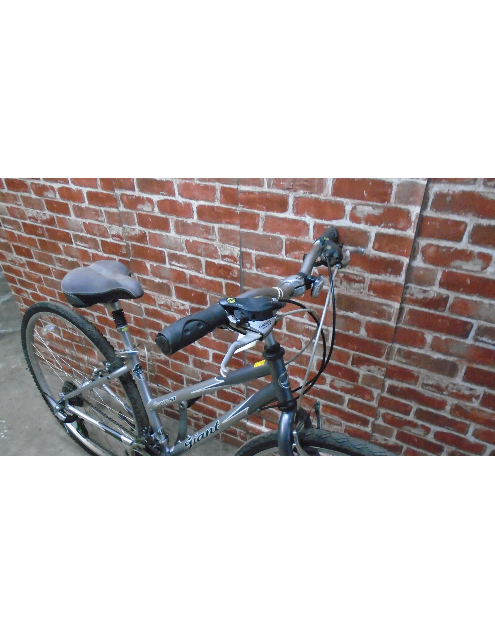 Vélo hybride usagé Giant 16" 13766