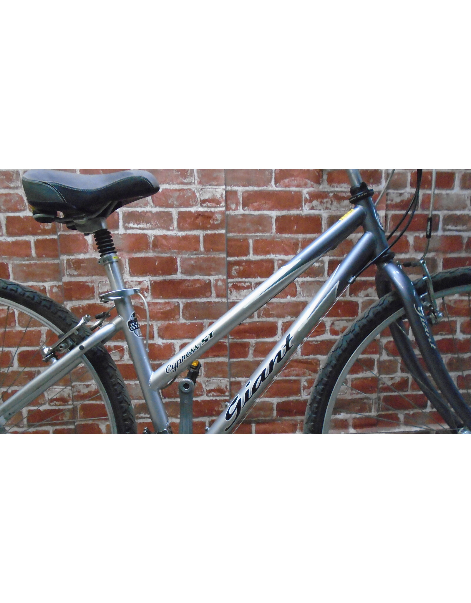 Vélo hybride usagé Giant 16" 13766