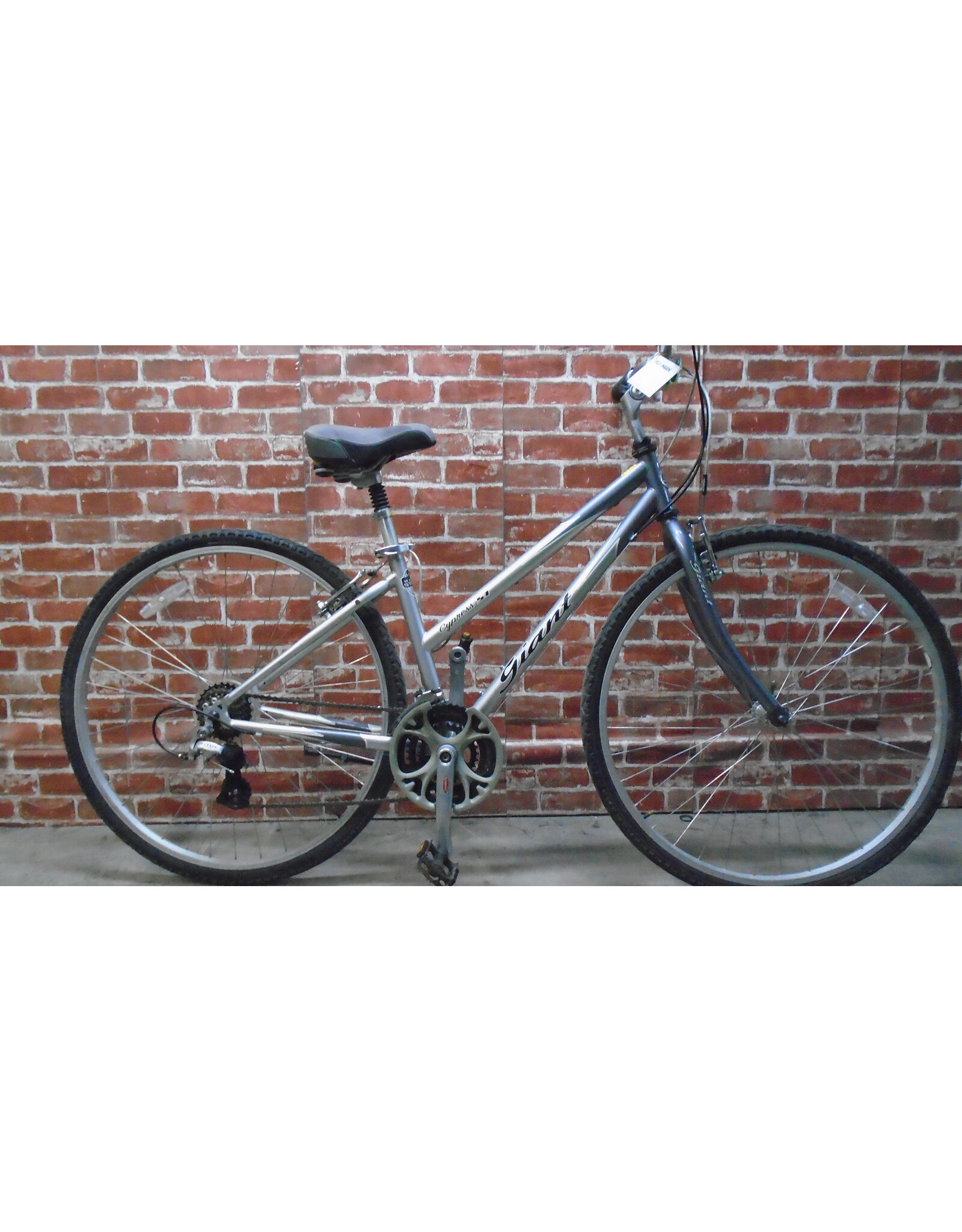 Vélo hybride usagé Giant 16" 13766