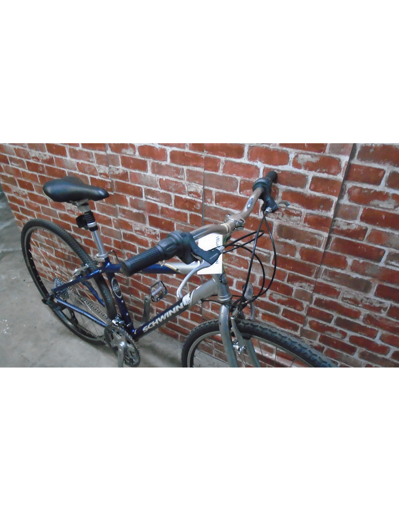Vélo hybride usagé Schwinn 16" 13770
