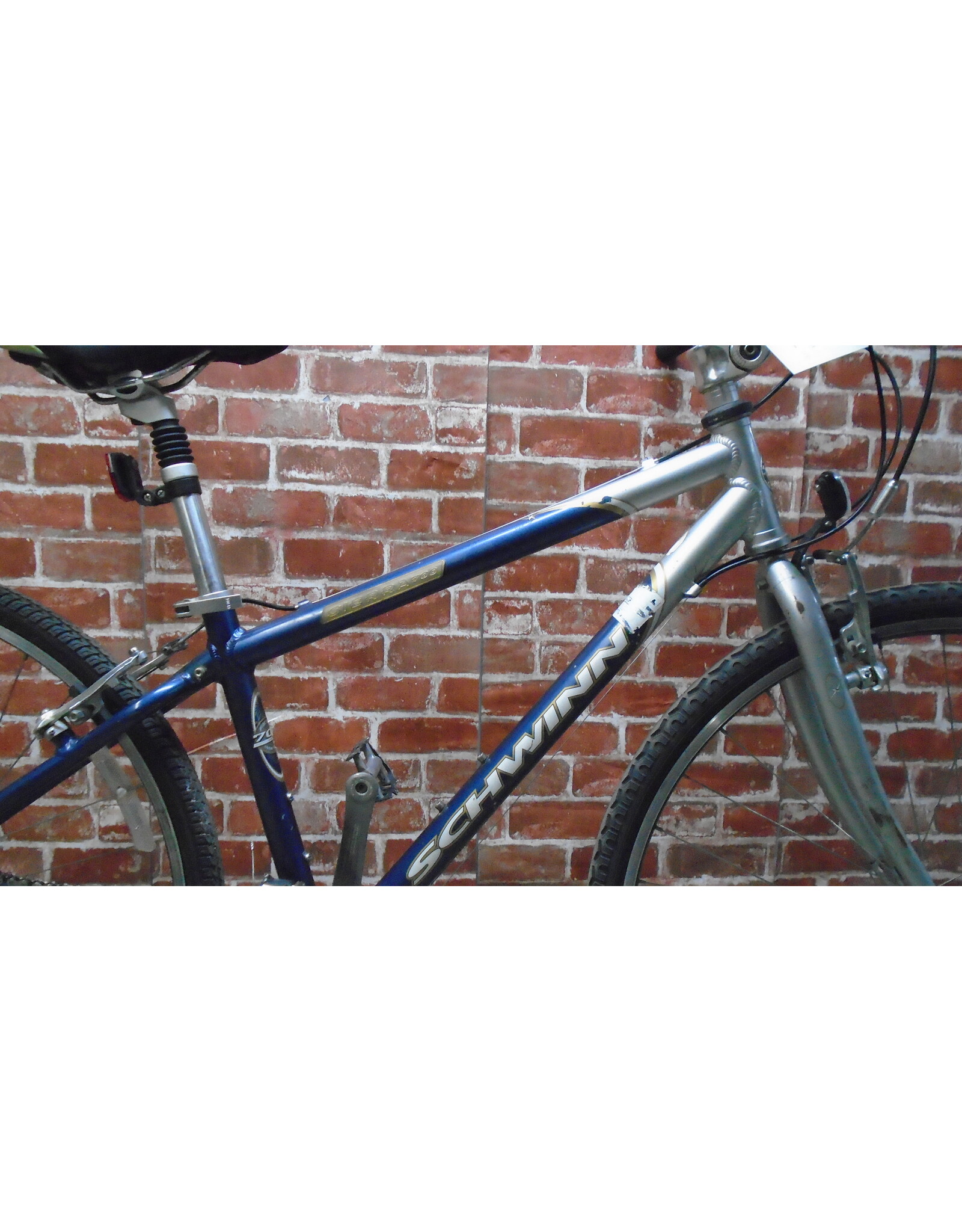 Vélo hybride usagé Schwinn 16" 13770