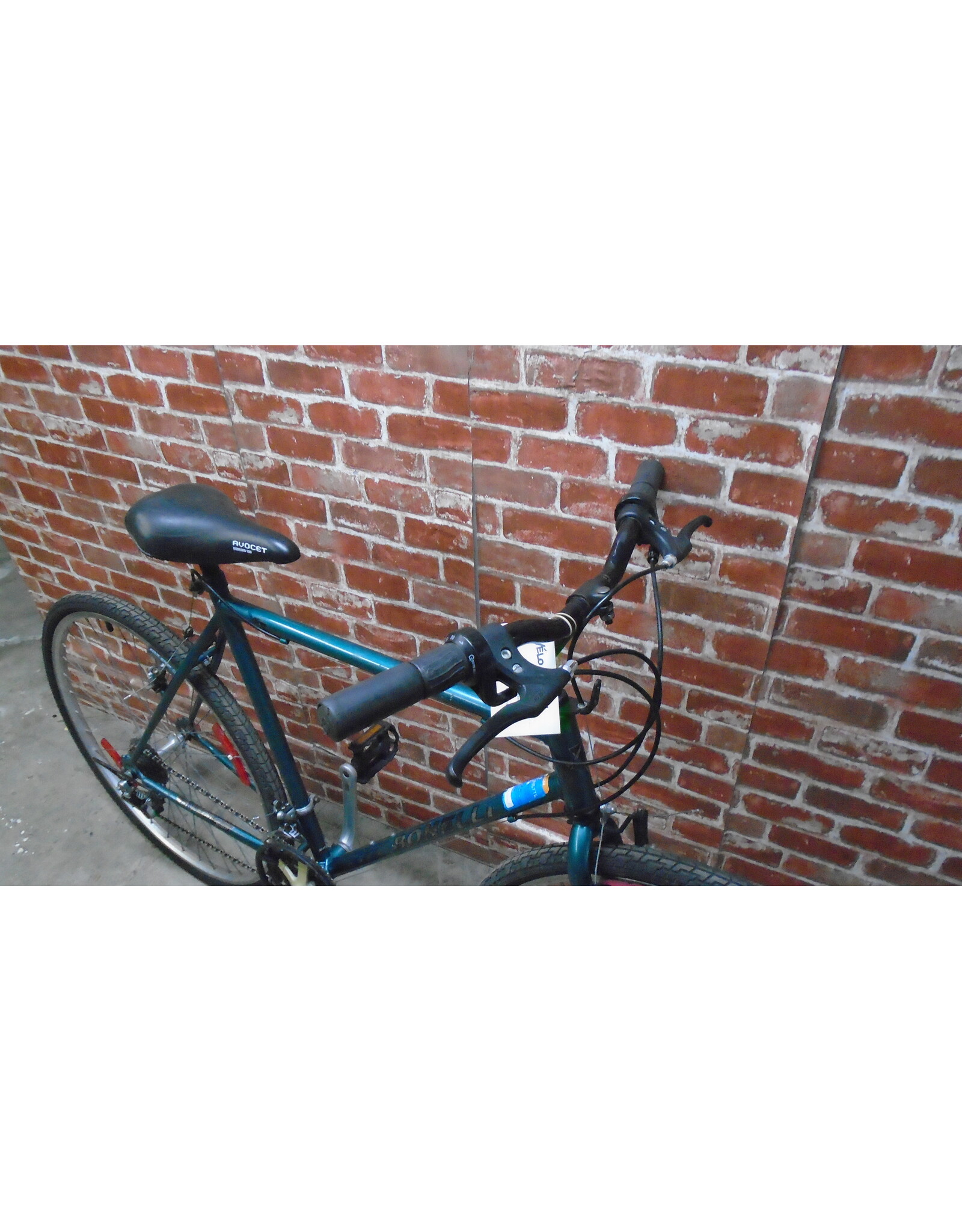 Vélo hybride usagé Bonelli 22" 13774