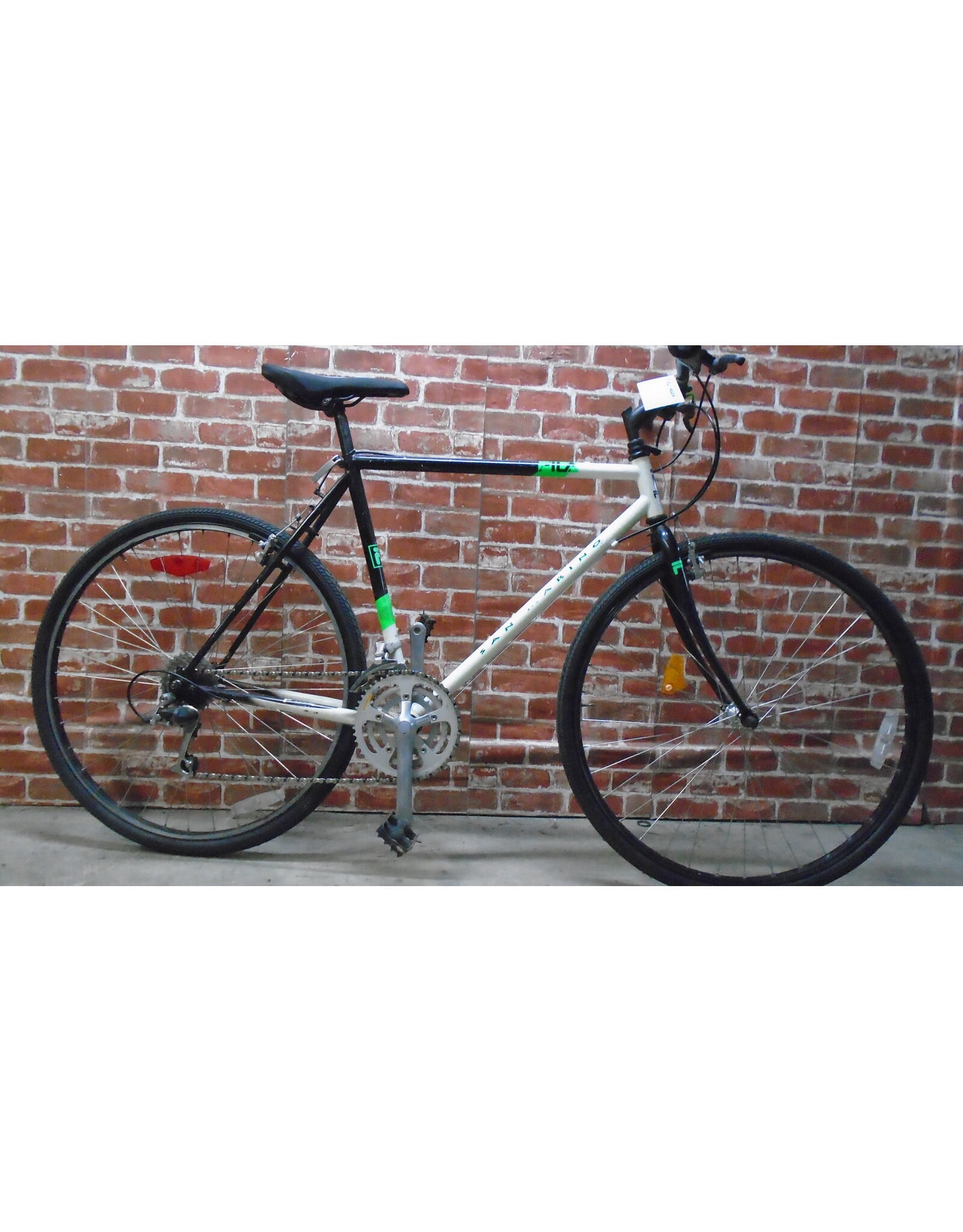 Vélo hybride usagé Fila 22" 13783