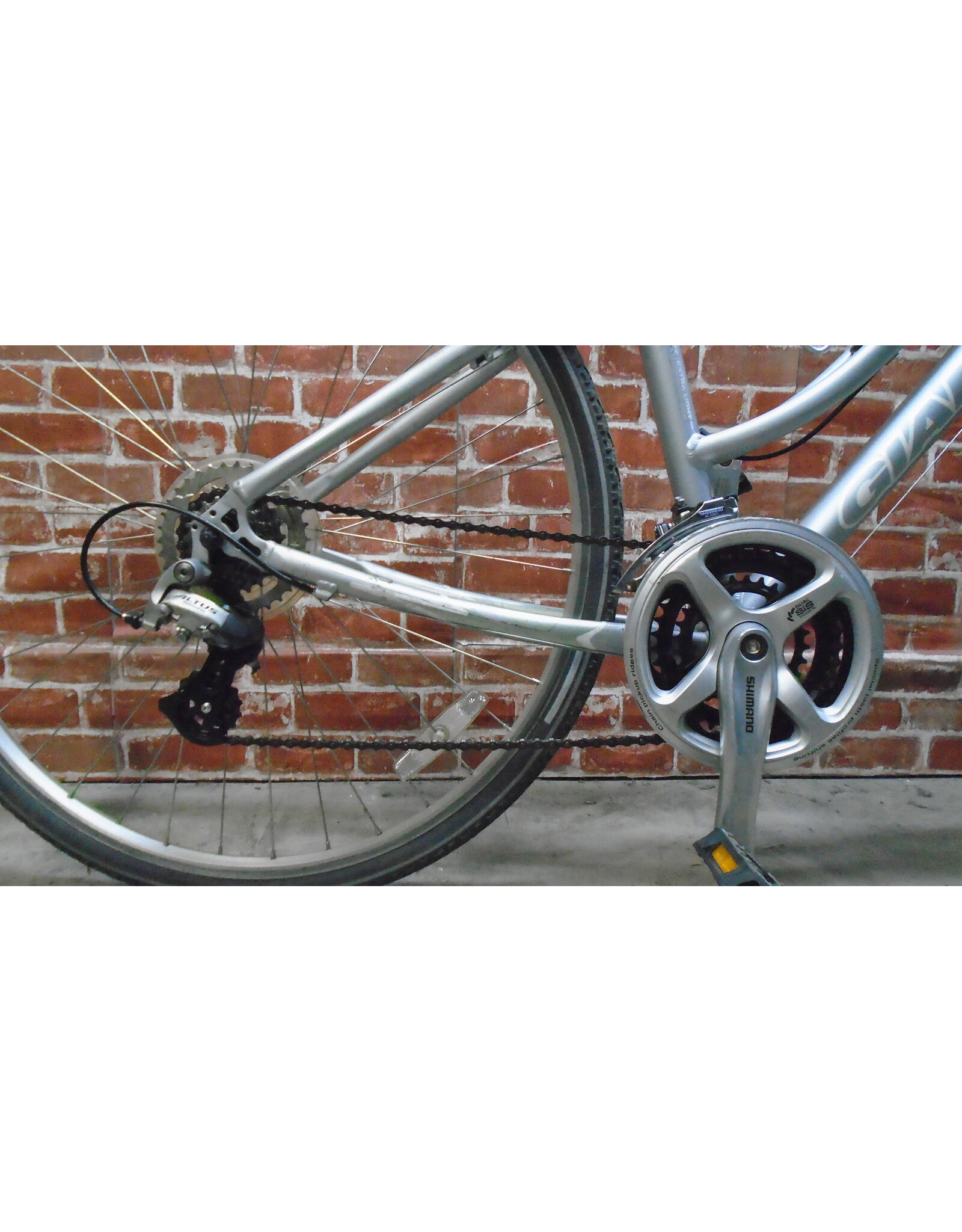 Vélo hybride usagé Giant 17" 13784