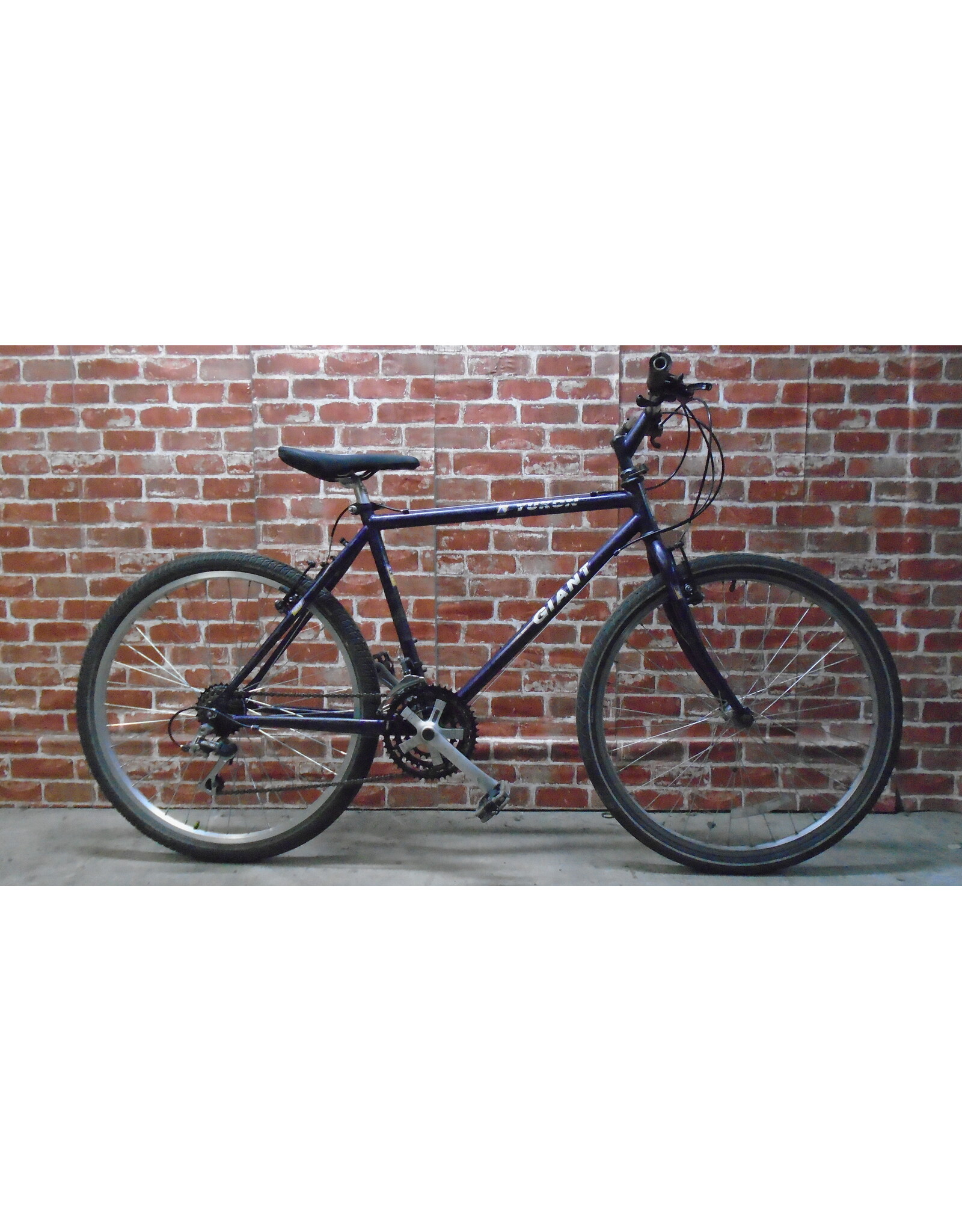 Vélo hybride usagé Giant 19" - 13801