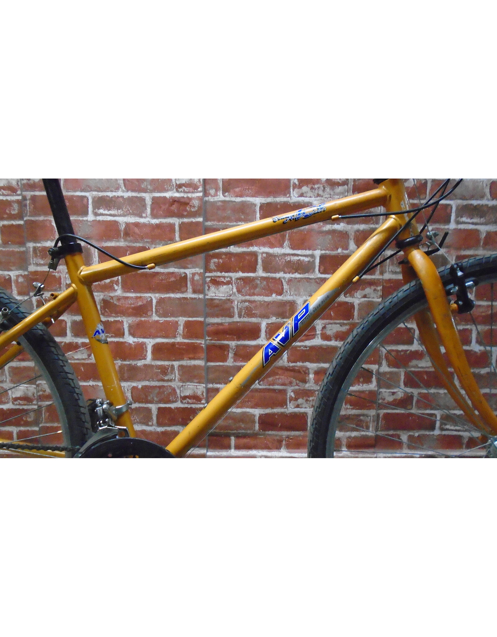 Vélo hybride usagé AVP 17" - 13803