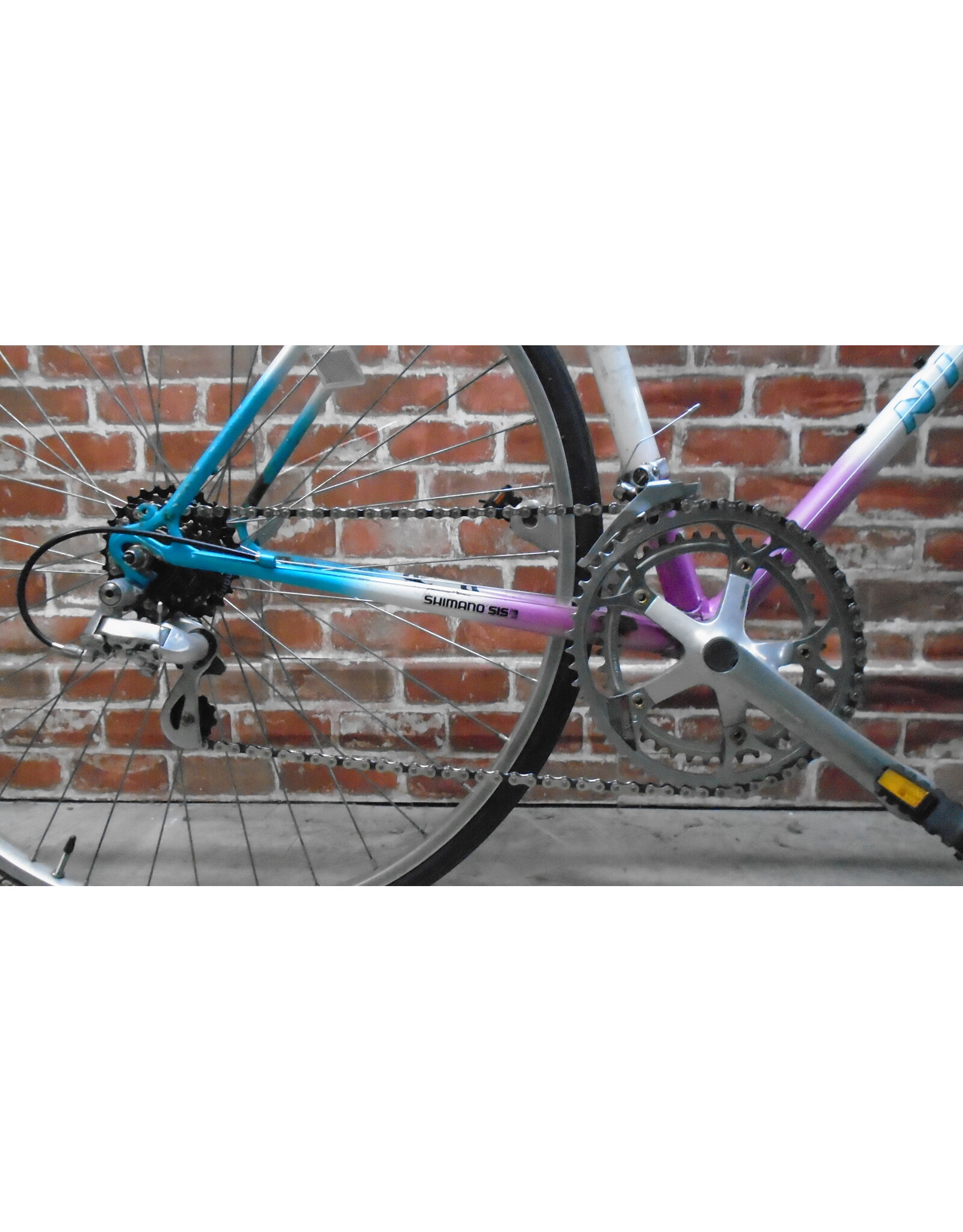 Vélo de ville usagé Nishiki 18.5" - 13808
