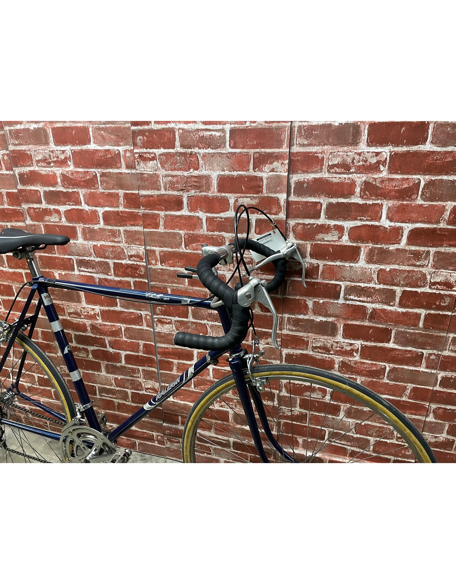 Vélo de route usagé Raleigh 23" - 13793