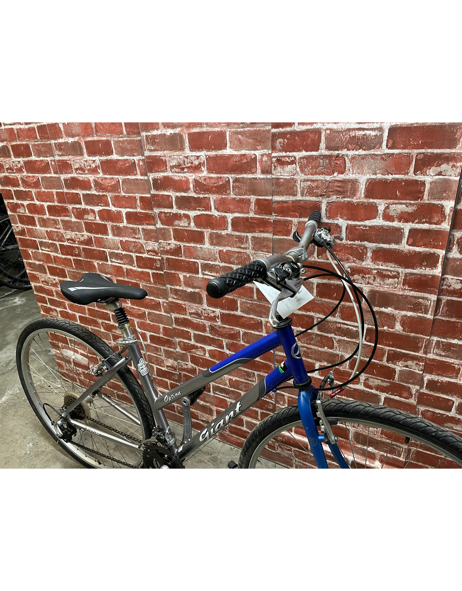 Vélo hybride usagé Giant 17.5" - 13755