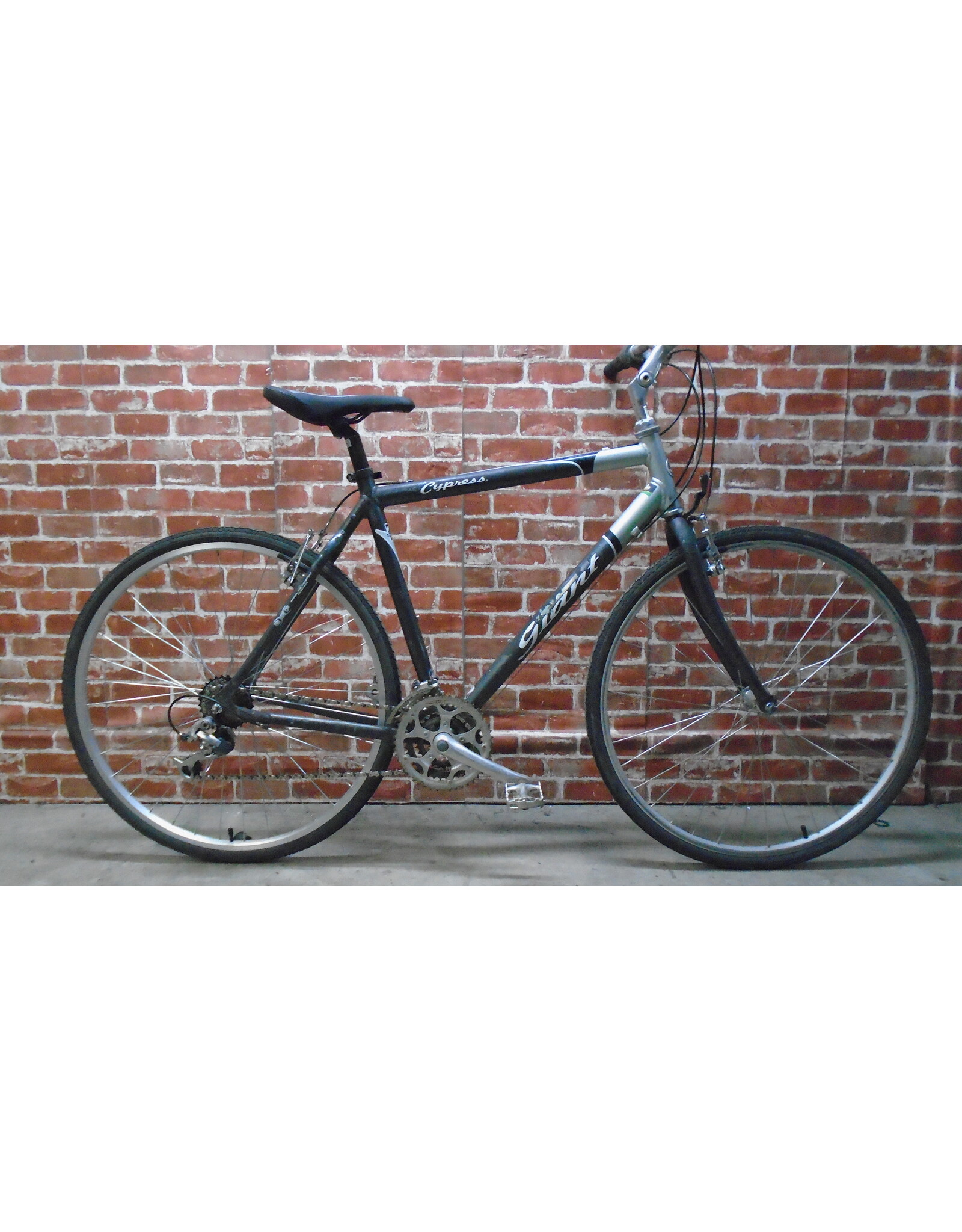 Vélo hybride usagé Giant 21.5" - 13834