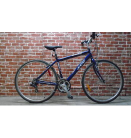 Vélo hybride usagé CCM 18" - 13857