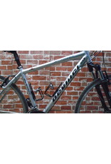 Vélo hybride usagé Devinci 18.5" - 13867