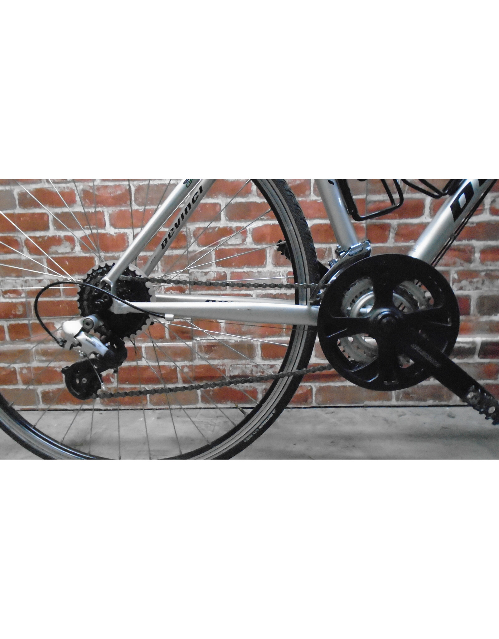 Vélo hybride usagé Devinci 18.5" - 13867