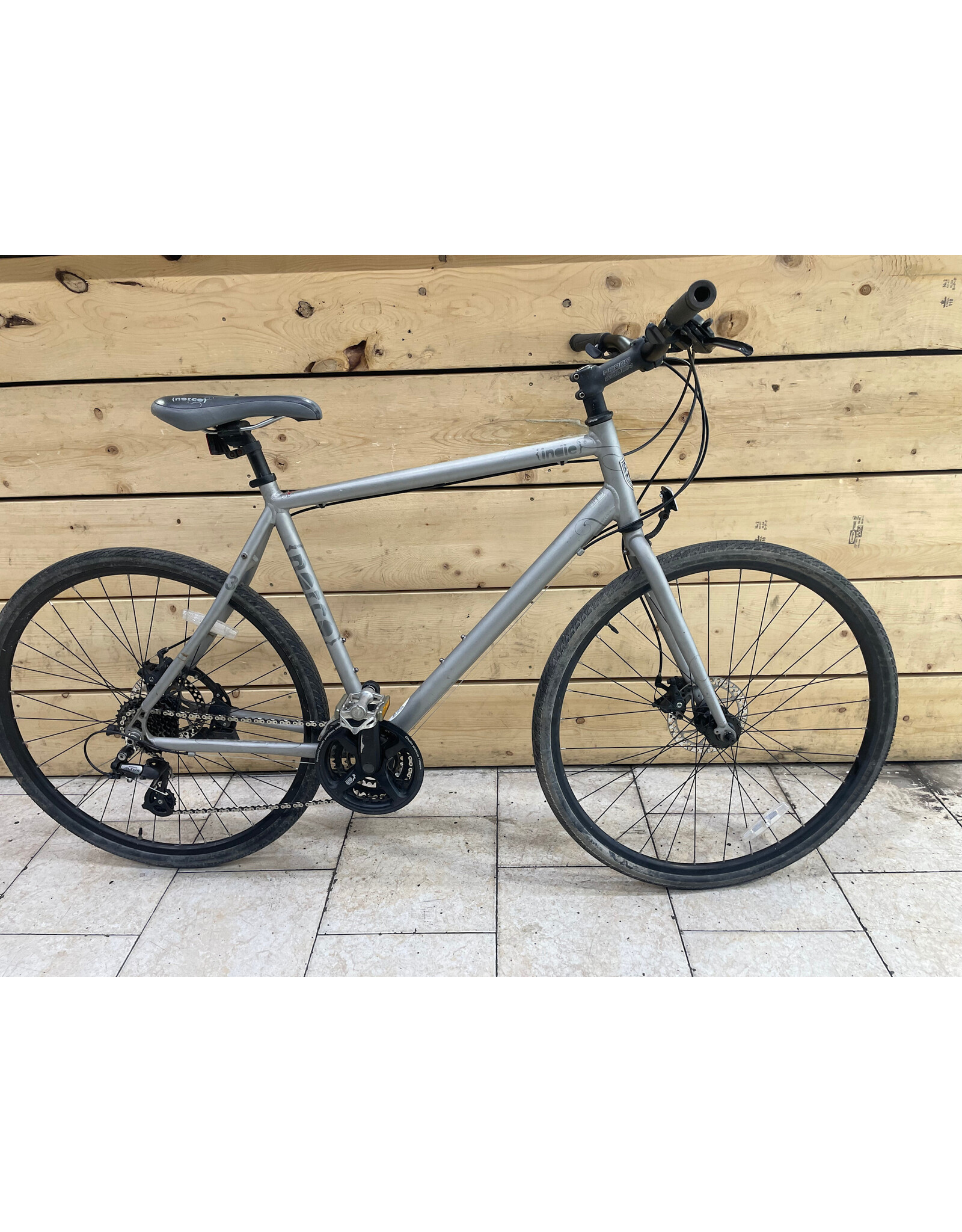 Vélo hybride usagé Norco 22'' - 13887