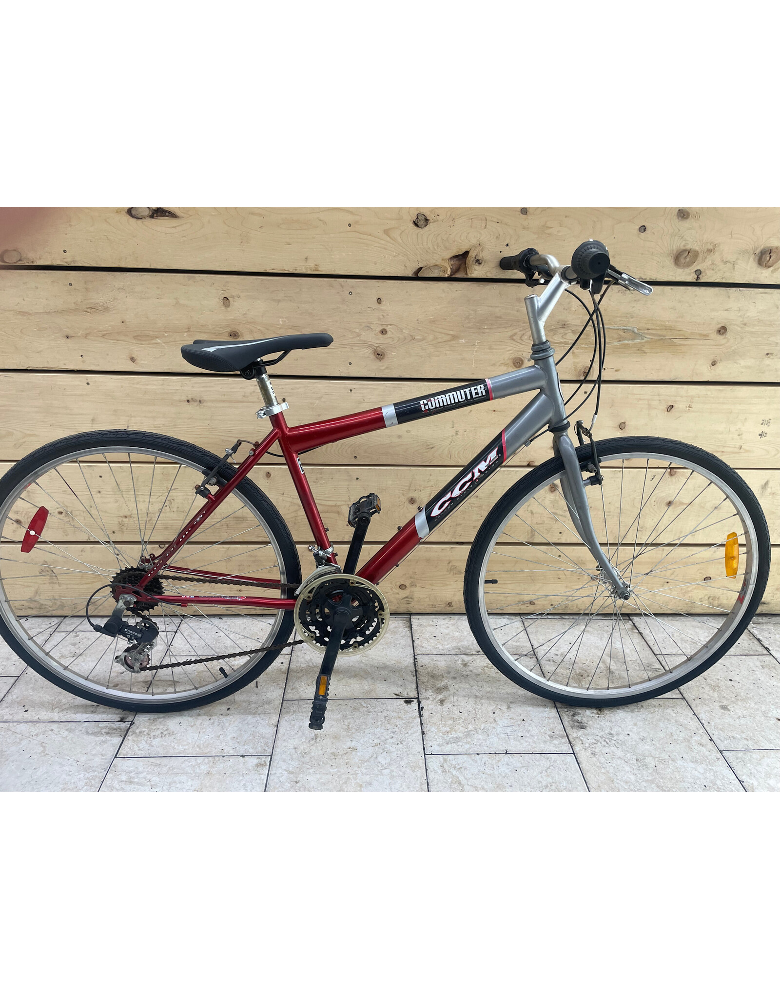 Vélo hybride usagé CCM 18'' - 13904