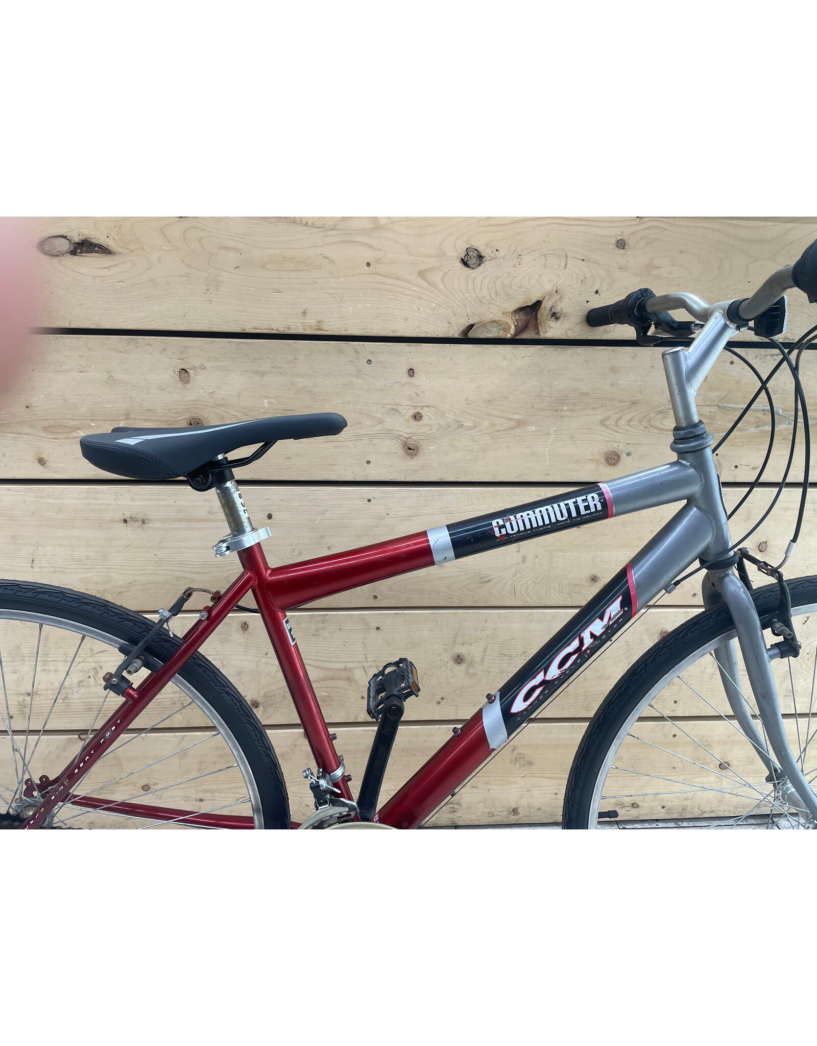Vélo hybride usagé CCM 18'' - 13904