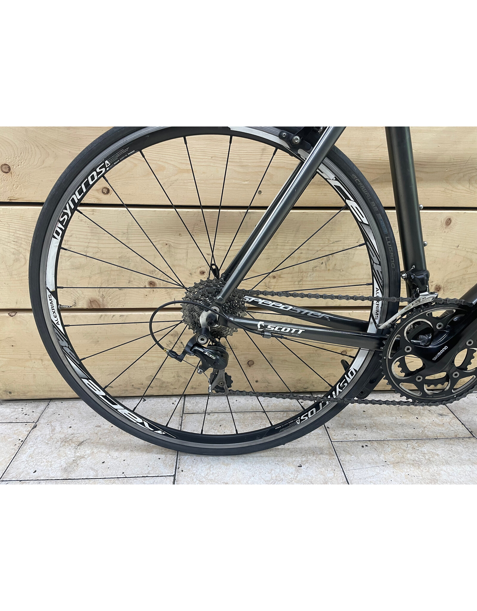 Vélo de route usagé  Scott 56cm - 13896