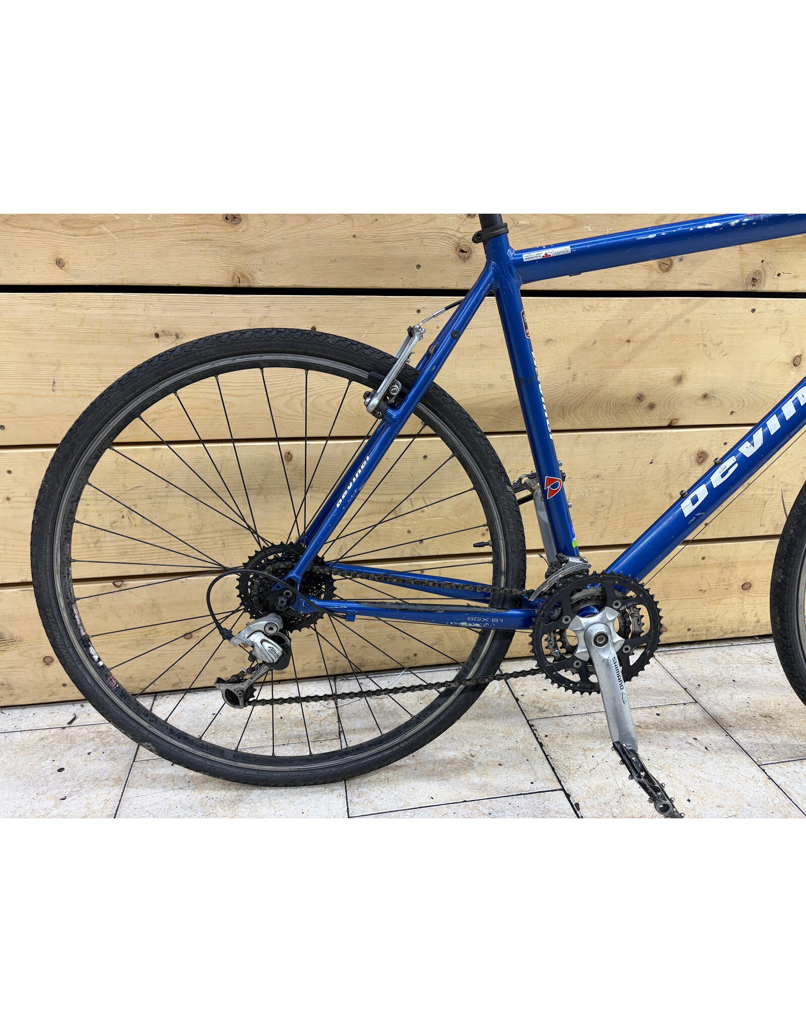 Vélo hybride usagé Devinci 22'' - 13980