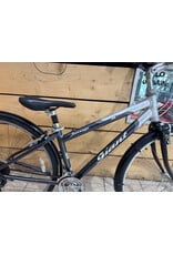 Vélo hybride usagé  Giant 15'' - 14013
